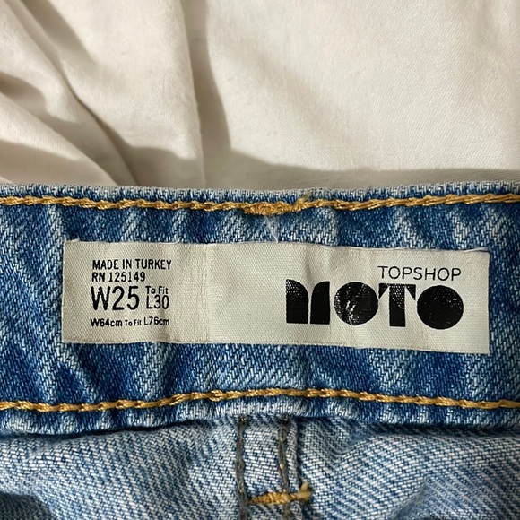 TopShop Wide Leg High waisted jeans - Picture 2 of 5